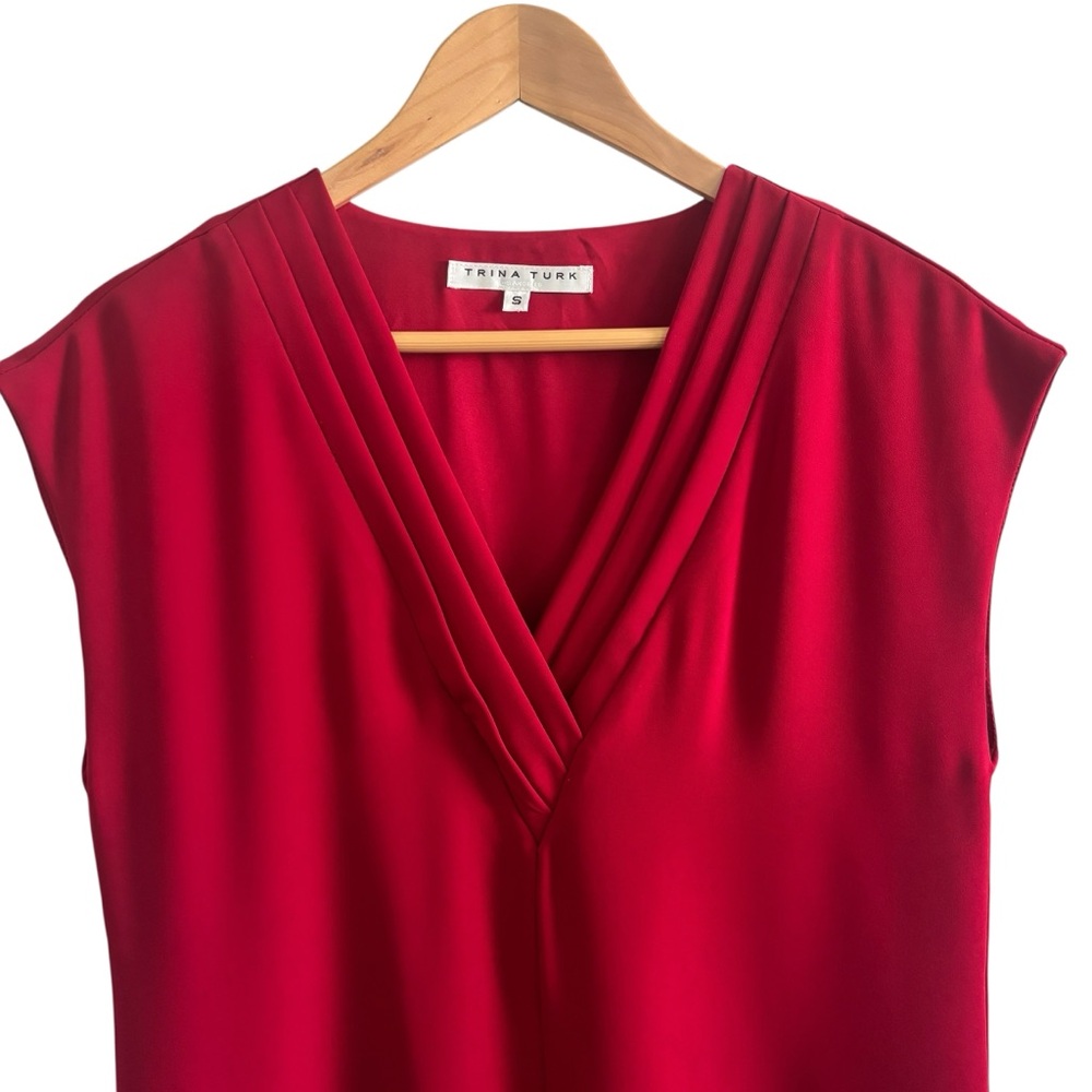 Trina Turk Zula Double Georgette Pleated V-Neck Cap Sleeve Shift Dress - Picture 8 of 14